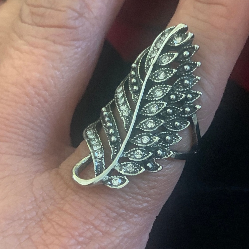 Whimsical Leaf Silver Plate Irregular Zircon Rhin… - image 2